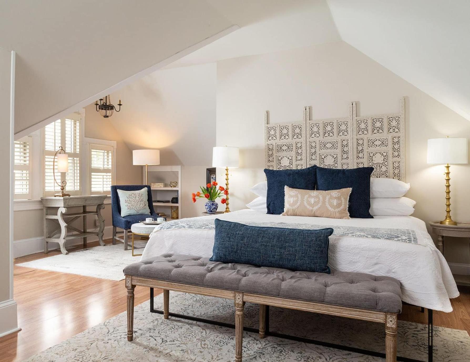 White Doe Inn Bed & Breakfast マンテオ エクステリア 写真